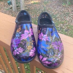 Sloggers black floral rain shoes